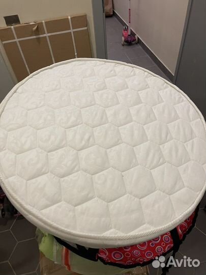 Матрас в круглую кроватку для новорожденных