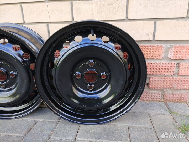 Оригинальные штампованные диски r15 4x100 Hyundai