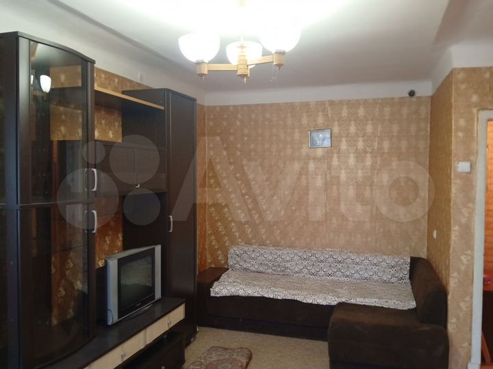 2-к. квартира, 43 м², 3/3 эт.