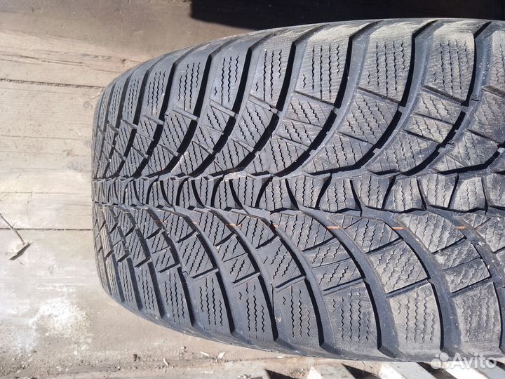 Колеса зимние Мерседес cls 255/40/18