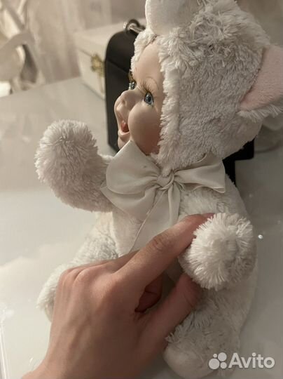 Статуэтка кукла «красный куб»