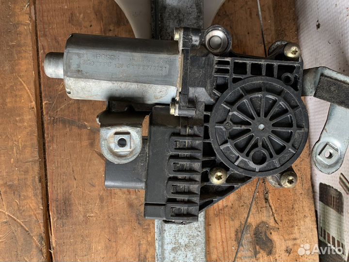 Ford mondeo 3 моторчик стеклоподъемника левый