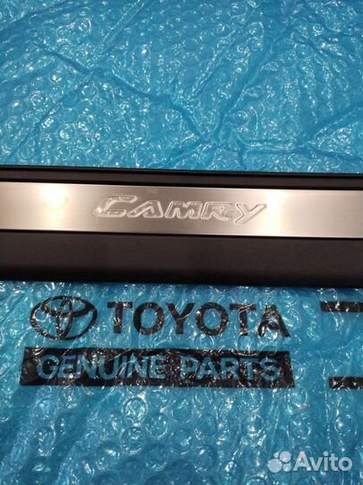 Накладка проема двери Camry 50 задняя левая NEW