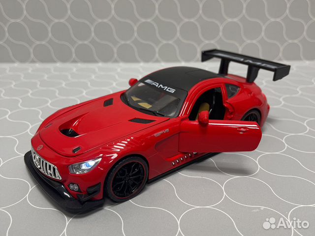 Металическая модель mercedes AMG GT 1:24 красная