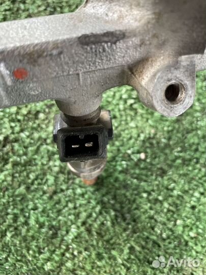 Форсунка топливная Honda Accord 5 F20Z1