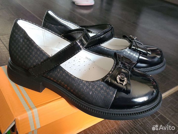 Туфли на девочку 33р