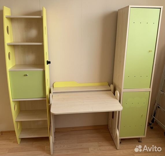 Стол (Уголок школьника)