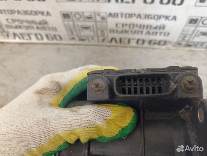 Расходомер воздуха Mitsubishi Space Wagon