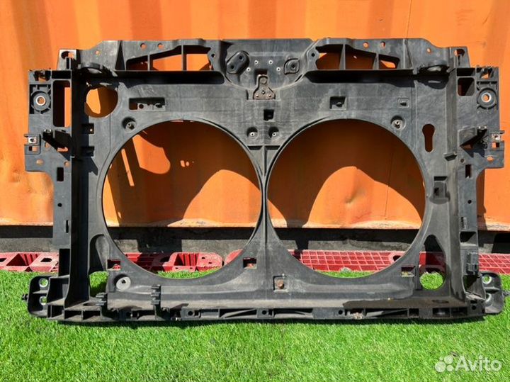 Рамка радиатора передняя Nissan Murano VQ35DE 2010