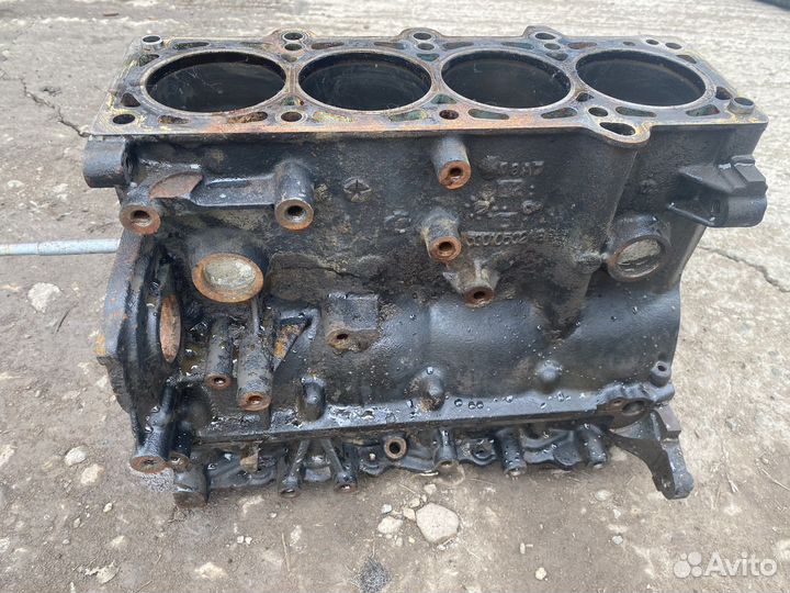 Блок двс волга крайслер EDZ