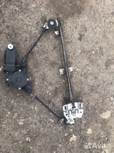 Ваз 2109,2114,2115 передний Правый стеклоподьемник