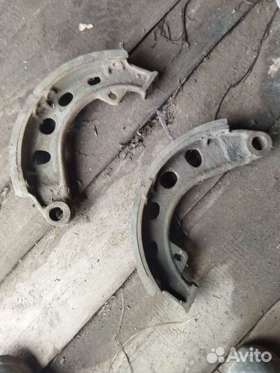 Продам передние колодки на ЗИЛ 130