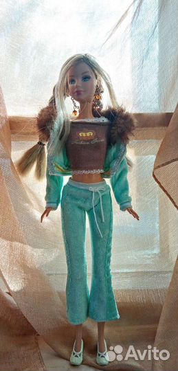 Кукла Барби