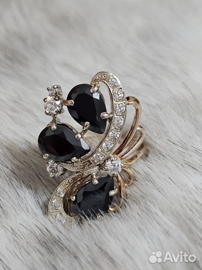 Золотое кольцо 585