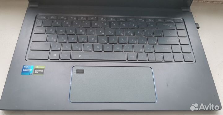 Msi prestige 15/i7-1185g7/1TB ssd/gtx1650