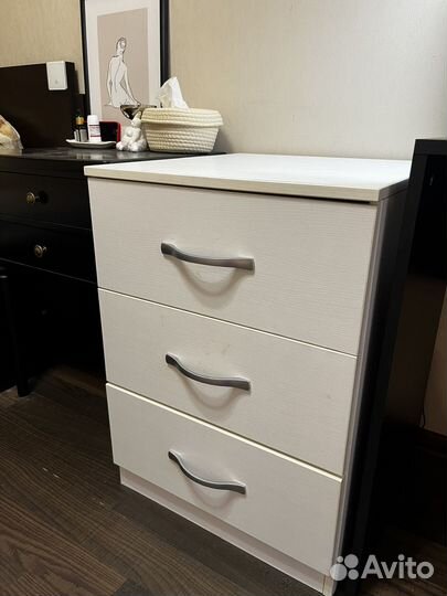 Тумба белая