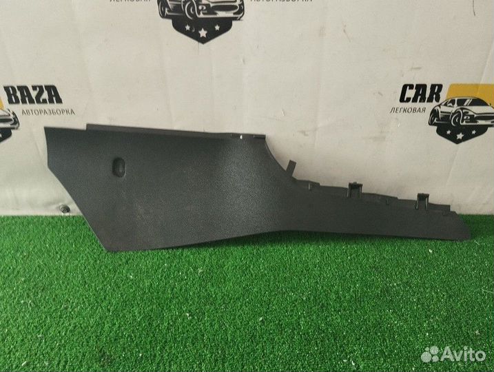 Накладка центральной консоли левая