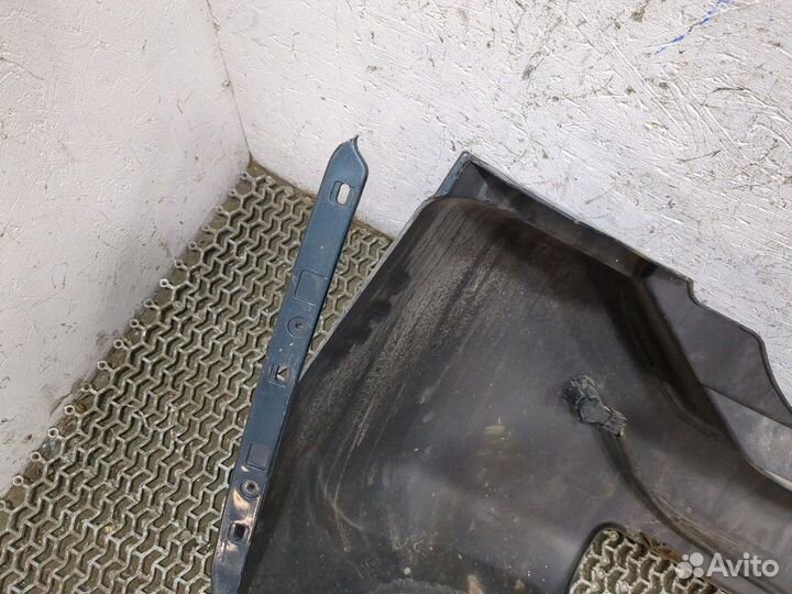 Бампер Infiniti QX56, 2004