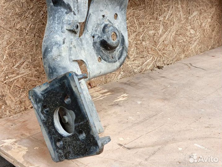 Балка задняя Renault Duster 1