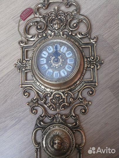 Часы бронзовые настенные