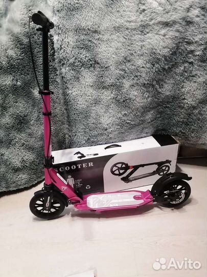 Двухколёсный самокат с дисковым тормозом розовый
