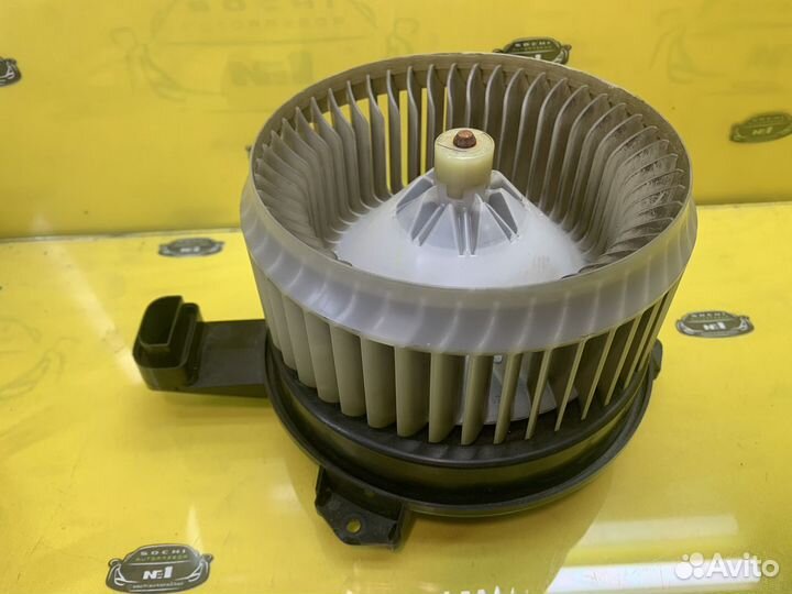 Мотор отопителя Nissan Fuga Y51 2010-2013