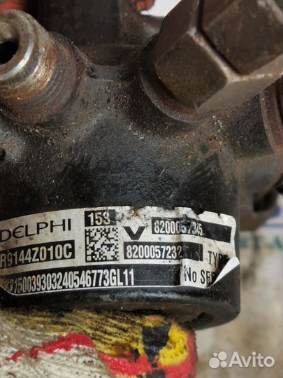 Рейка топливная (рампа) Renault Scenic II (2003—20