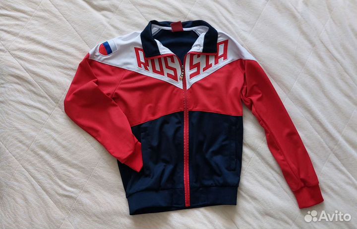 Спортивный костюм