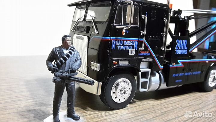 Freightliner FLA and FLC 1:43 из к/ф 