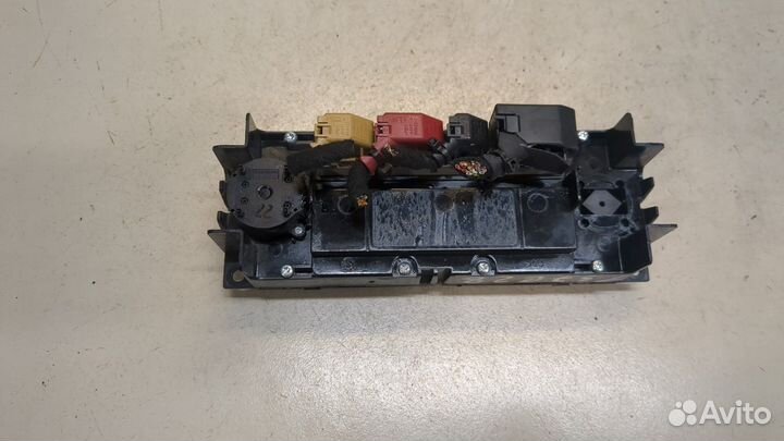 Переключатель отопителя Skoda SuperB, 2003