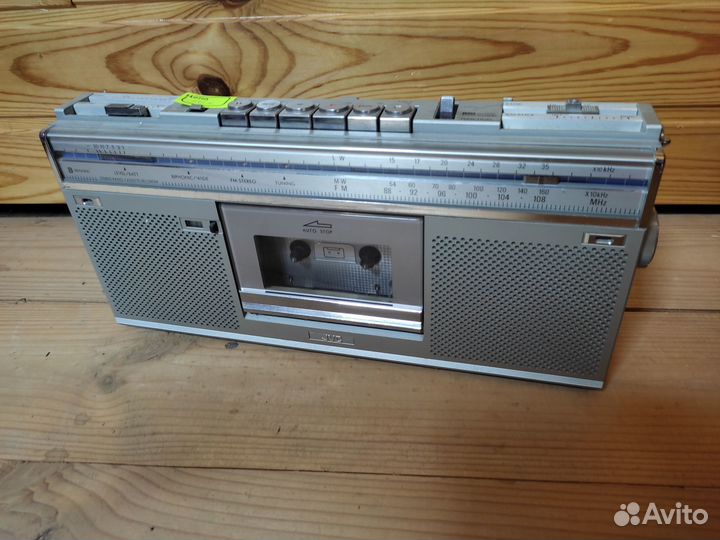 Магнитола JVC RC-S5L