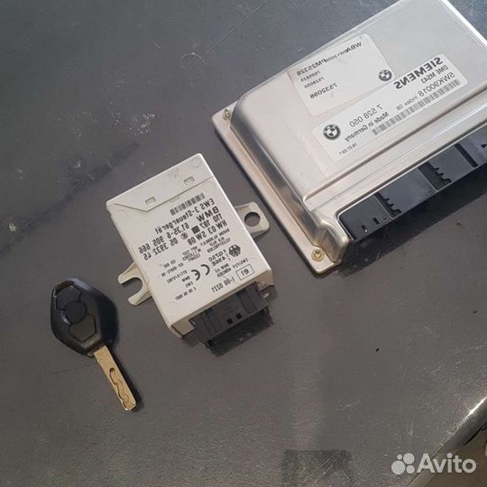 Блок управления двигателем бмв м54б22