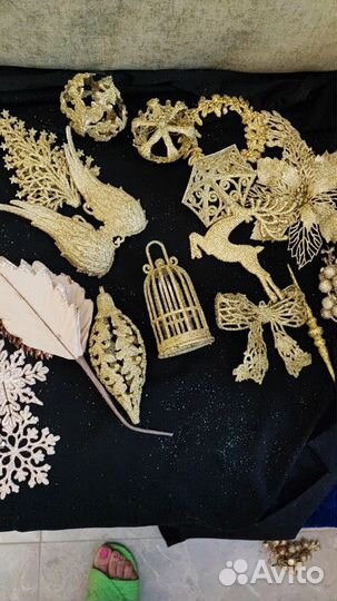 Новогодние игрушки декор ветки цветы