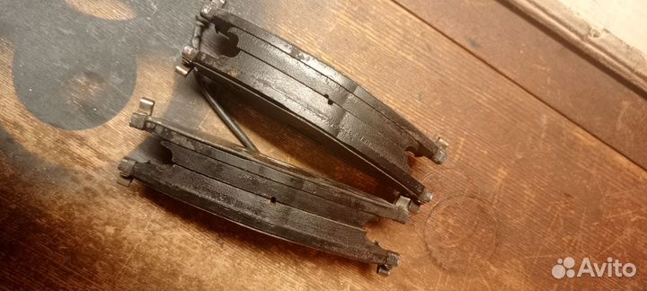 Тормозные передние колодки Ww Skoda Audi