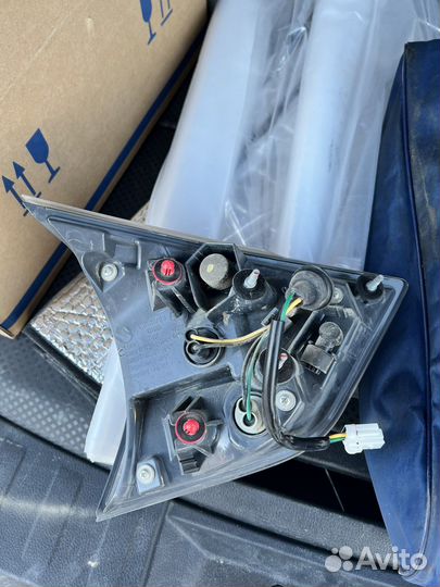 Фара правая на дверь багажника Nissan X-Trail t32