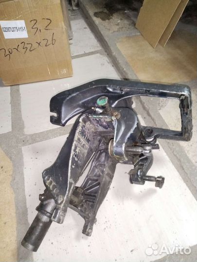 Струбцина на ямаху 25-30-2х тактную