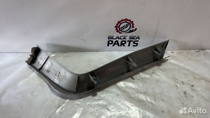 Пластик обшивка багажника Ford Mondeo 3