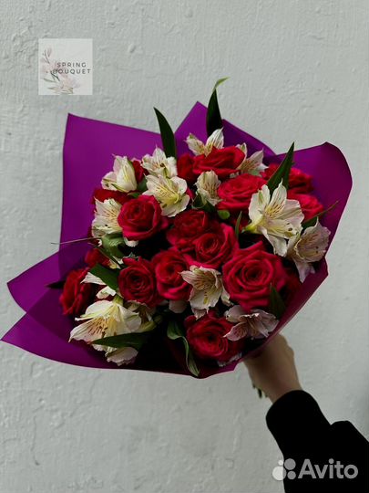 Розы Эквадор кустовые эвкалипт