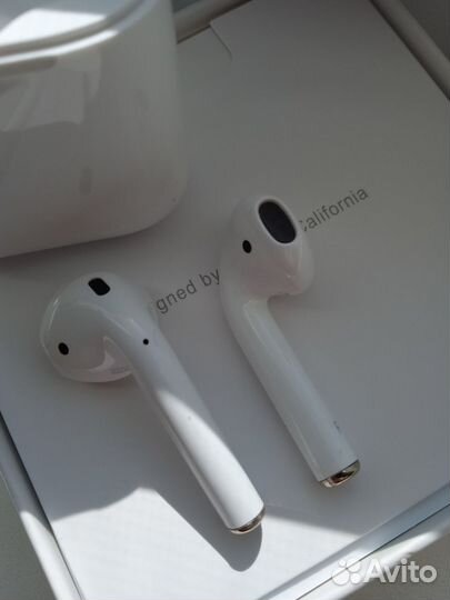 Наушники Airpods 2 с хорошим звуком