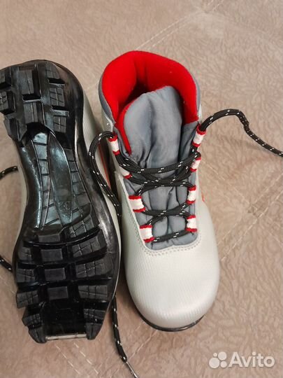 Лыжные ботинки 32 р