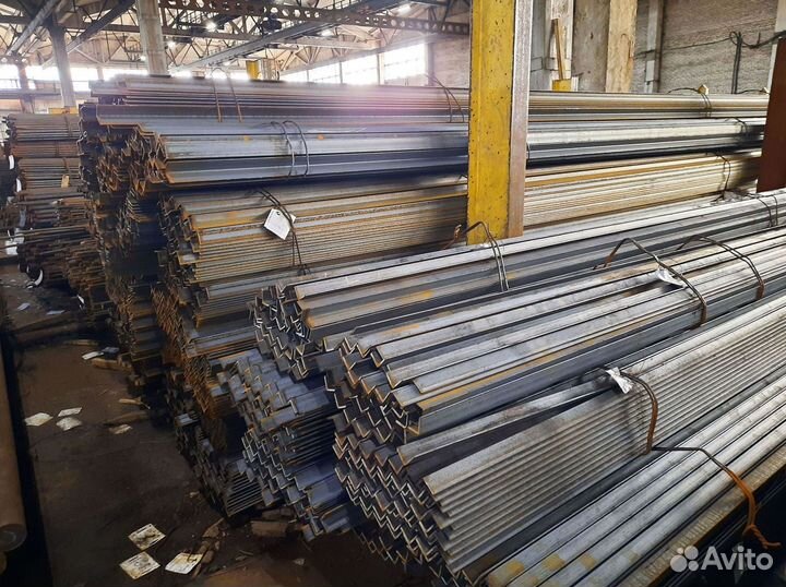 Уголок металлический 63х63х5 длина 6м Ст3