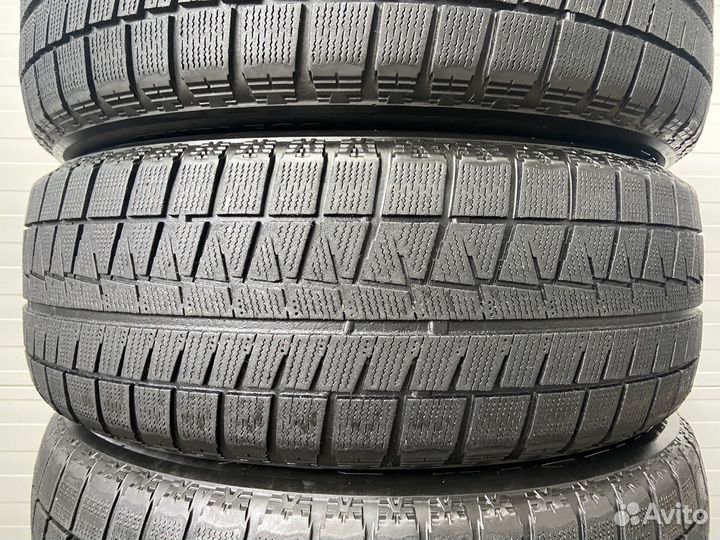 Bridgestone Blizzak Revo GZ 225/60 R17 99S