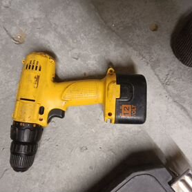 Шуруповерт dewalt 12v