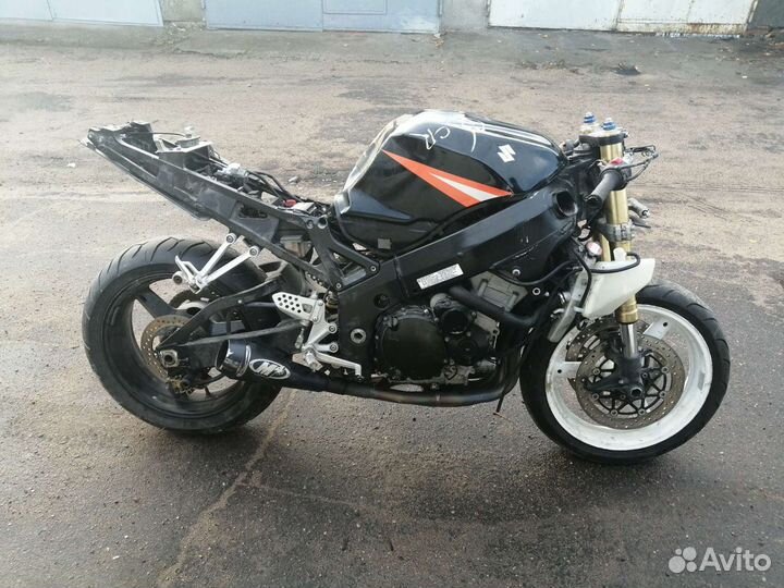 Suzuki gsx r 600 k4 k5 запчасти разбор
