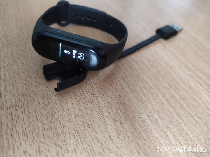 Смарт браслет