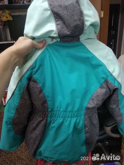 Куртка на девочку