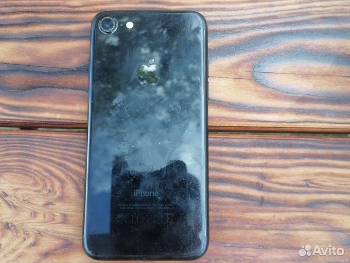 Телефон iPhone 7 128gb