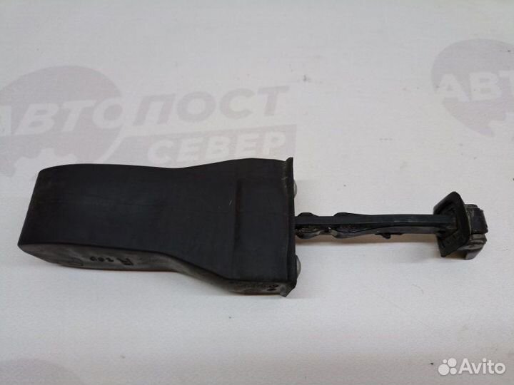 Ограничитель двери задний правый Volkswagen Jetta