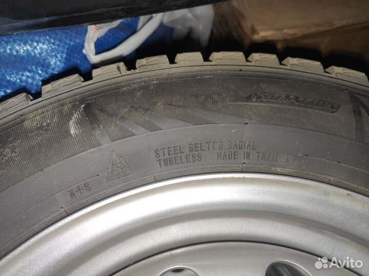 Dunlop SP Winter Ice 02 175/65 R14 82T