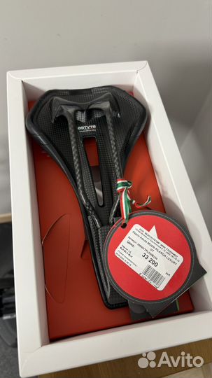 Карбоновое седло astute moon pilarga luxury VT